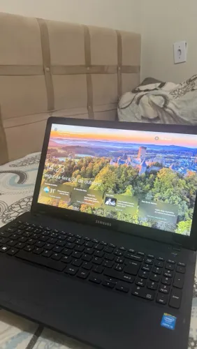 Notebook Samsung Core i3 4GB RAM 15,6? - R$ 550