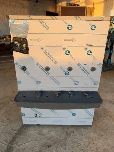 Bebedouro Industrial 200L Resist Inox com 4 Torneiras Cânovas
