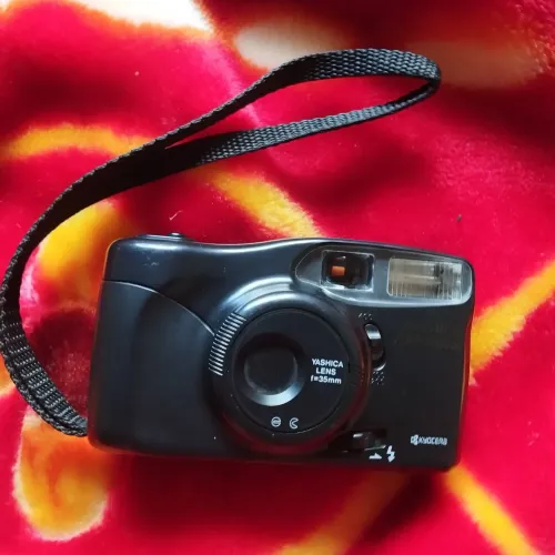 Câmera fotográfica IASHICA f=35mm