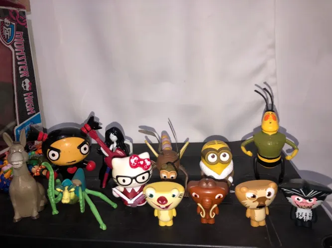 Lote Brinquedos McDonald's - Filmes e Desenhos (Aprox. 12 peças)