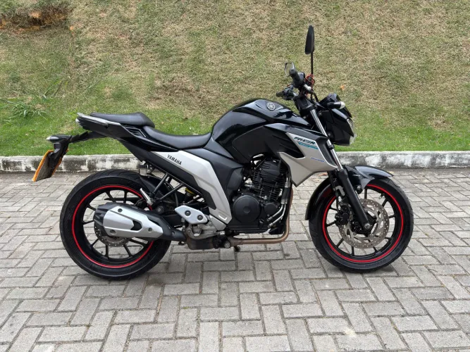FAZER 250