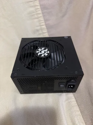 Fonte XPG CORE REACTOR 750w