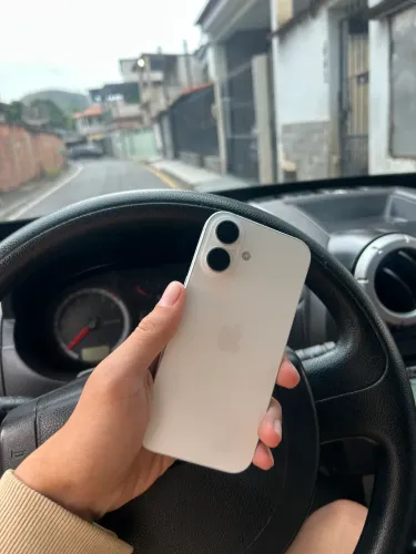 IPHONE 16