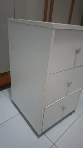 Vendo gaveteiro 100% MDF t9d9 reforçado 15mm medindo 40x40x68