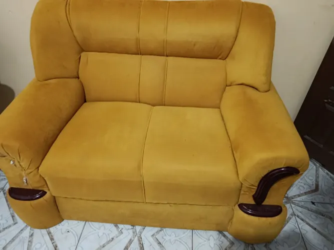 SOFA 2 LUGARES
