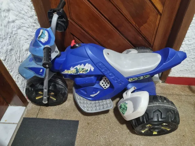 Moto infanril elétrica Bandeirantes