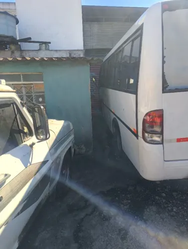 Microônibus Volare 24 lugares 