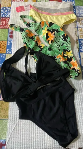 Vendo kit biquíni, maiô, sutiã e calcinha
