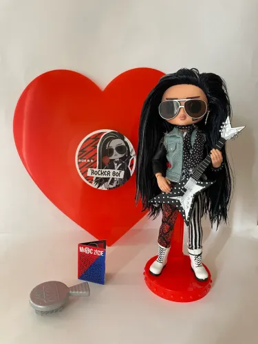 L.O.L. SURPRISE OMG REMIX Rocker Boi
