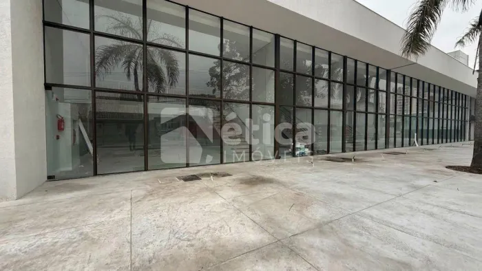 Sala Comercial para Locação com 90m² em Condomínio Novo no Bairro São João