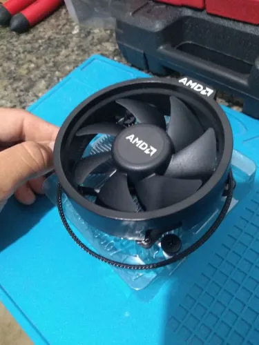 Cooler AMD