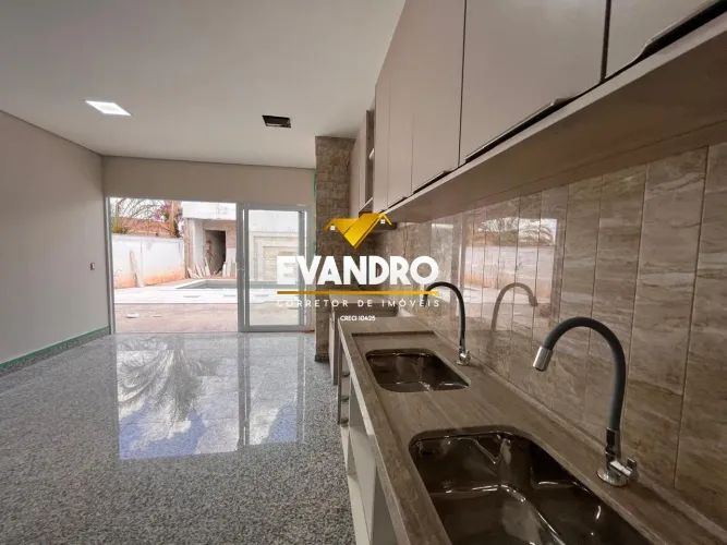 Casa em Condomínio para Venda em Cuiabá, Jardim Itália, 3 dormitórios, 3 suítes, 3 banheir