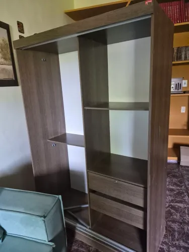 Guarda roupa