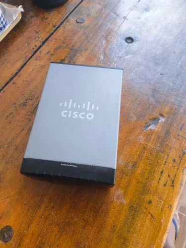 Roteador cisco small business modelo RV042