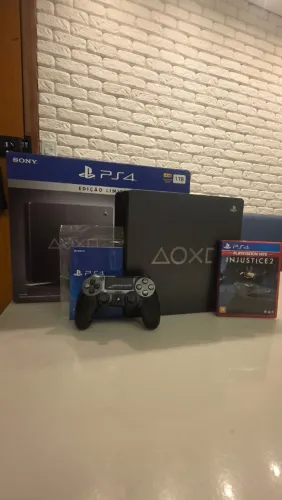 PS 4 Slim - Edição Days of Play -  Cinza - 1TB