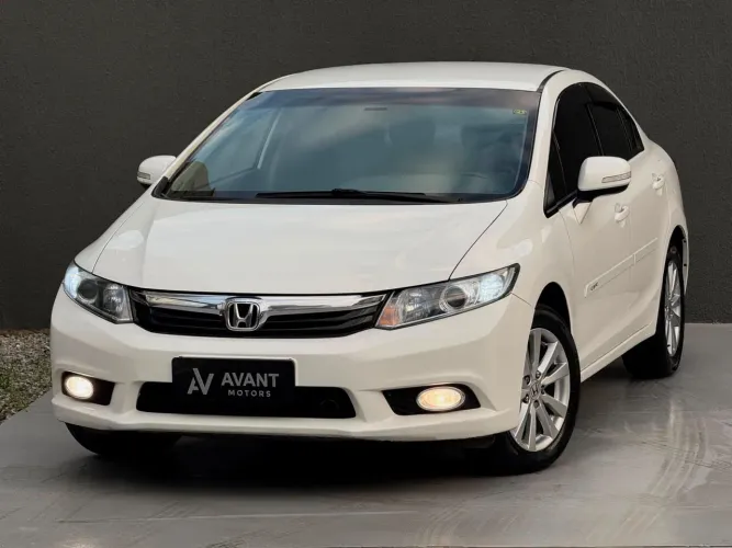 Honda Civic Sedan LXR 2.0 Flexone 16V Aut. 4P 2014