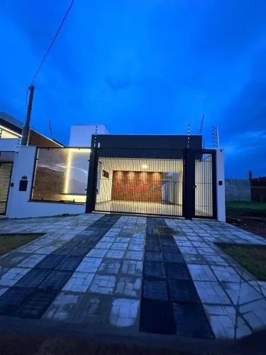 Casa com 3 dormitórios à venda, R$ 760.000 - Jardim Munique - Maringá/PR