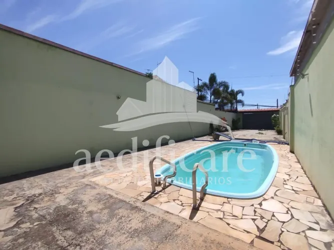 Casa para Venda em Rio Claro, Vila Industrial, 2 dormitórios, 2 banheiros, 4 vagas