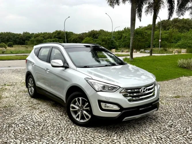 Hyundai Grand Santa Fe 3.3 V6 4X4 Tiptronic 2014