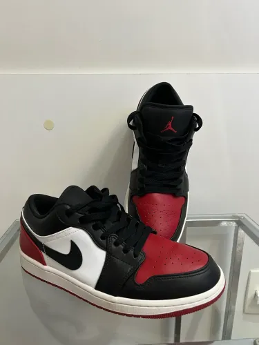 Tênis Nike air Jordan 1 low red 39