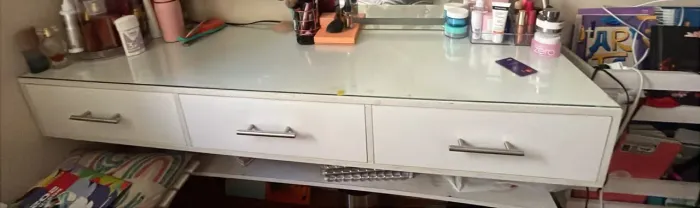 Mesa de estudo (penteadeira)