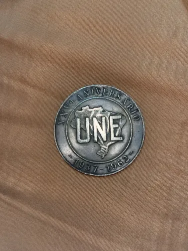 Medalha de aniversário da UNE, de 1937-1962