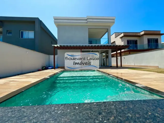 CASA DUPLEX COM PISCINA AQUECIDA - BOULEVARD LAGOA