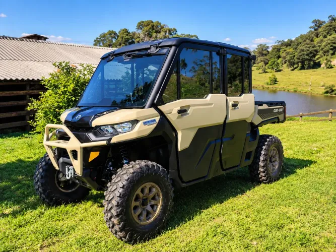 UTV Can Am Defender Limited 2024