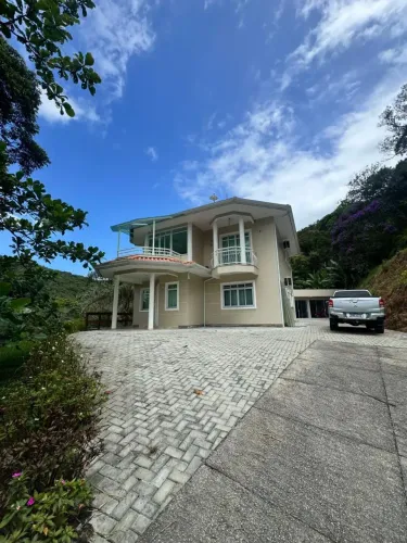 Casa em Caldas da Imperatriz!