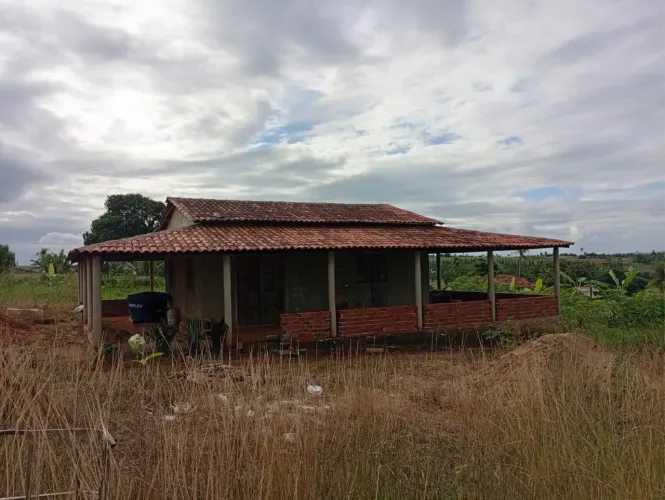 SÍTIO ENTRE CHÃ DE ALEGRIA E VITÓRIA DE SANTO ANTÃO