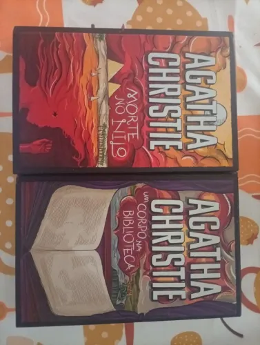 Combo Agatha Christie: morte no Nilo e um corpo na biblioteca