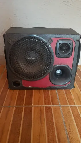 Vendo caixa de som para carro. com modelo..
