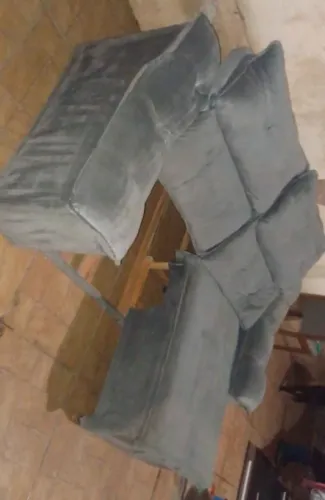 Vendo sofá retrátil 2 lugares semi novo reformado e higenizado entrego