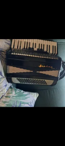 ACORDEON HERING 80 BAIXOS AFINADA E MUITO TOP DE SOM