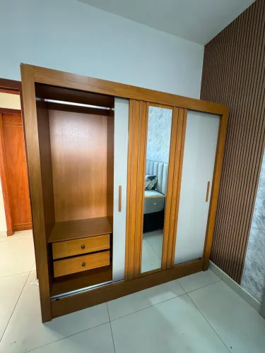 Guarda roupa Paraty