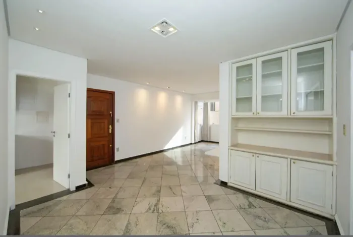 Apartamento no Buritis impecável
