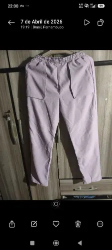 Linda calça lilás com bolso lateral
