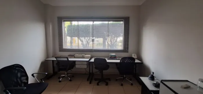 Sala comercial mobiliada
