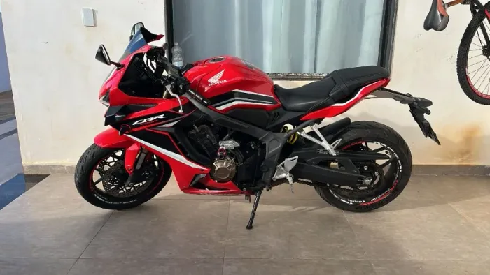HONDA CBR 650R