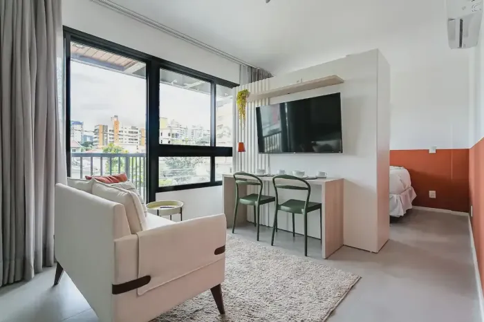 Studio Mobiliado próximo à UFSC e Shopping Villa Romana