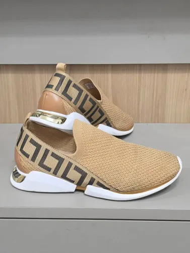 Tênis feminino casual - Luz da Lua