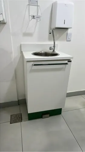 Módulo armário com pia 