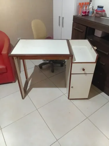 Mesa para nail design/manicure
