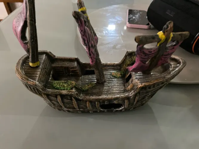 Barco de decoração para peixes de água doce