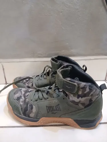 Tênis Everlast camuflado tamanho 39
