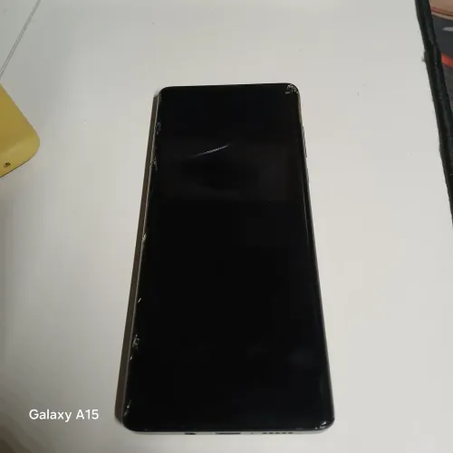 Vendo esse celular pra arrumar ou retirar peças moto edg XT2063-3