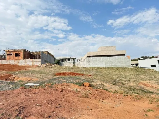 Terreno à venda em Valinhos, Vila Capuava, com 312m², Condomínio Colline Di Parma