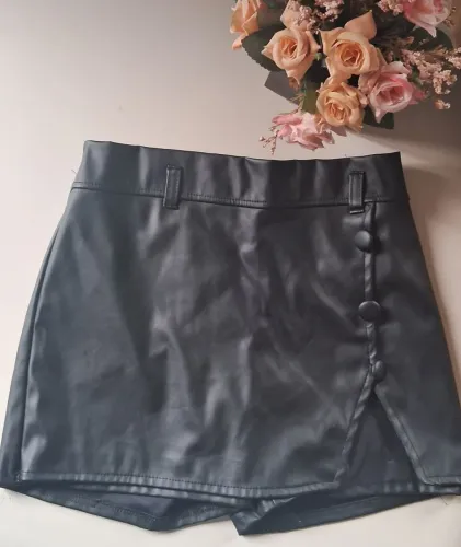 Short saia tamanho 10 anos