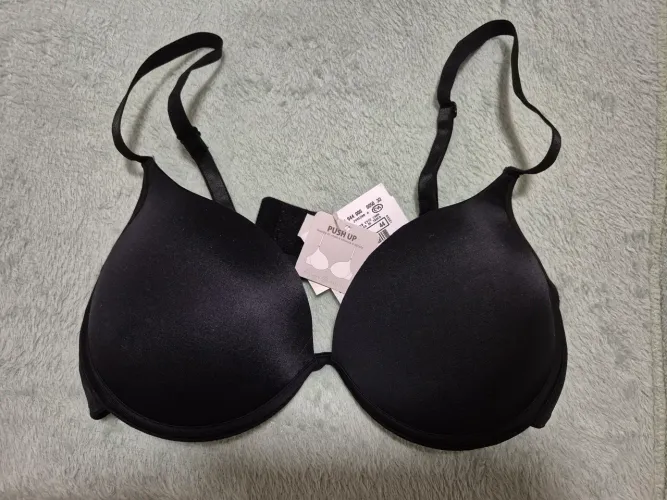 Sutiã Push Up Preto com bojo - tamanho 44