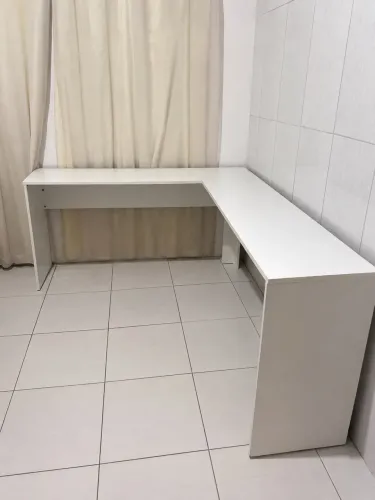 VENDO MESA DE ESCRITÓRIO/ESTUDOS